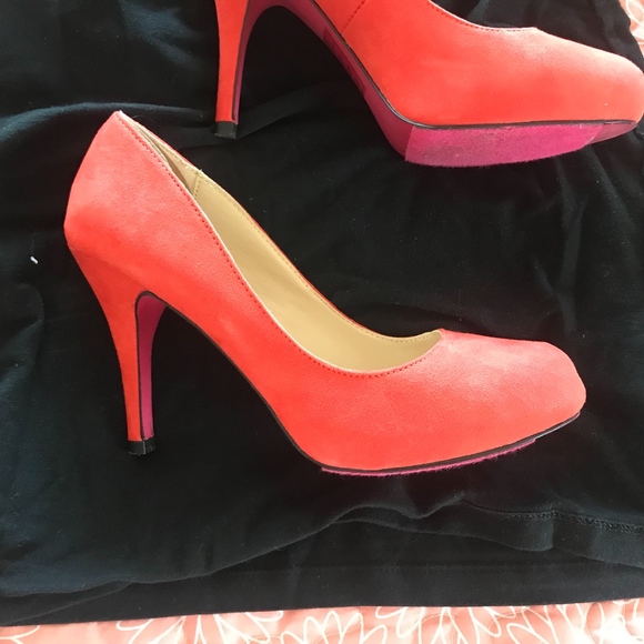 Shoes - 🌺Orange faux sued shoes